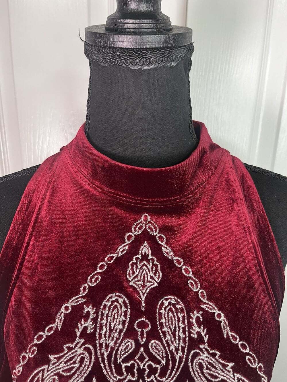 Free People Shirt Sz L Burgundy Velvet Bandana Festival Boho Hippie Embroidered - Picture 5 of 11